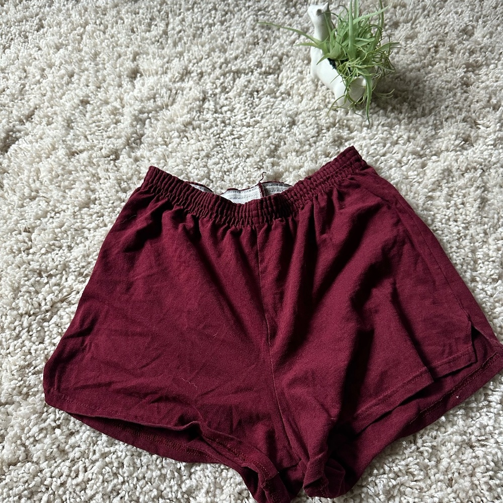Casual tomboy maroon Burgundy high waisted band boxer like streetwear bo…